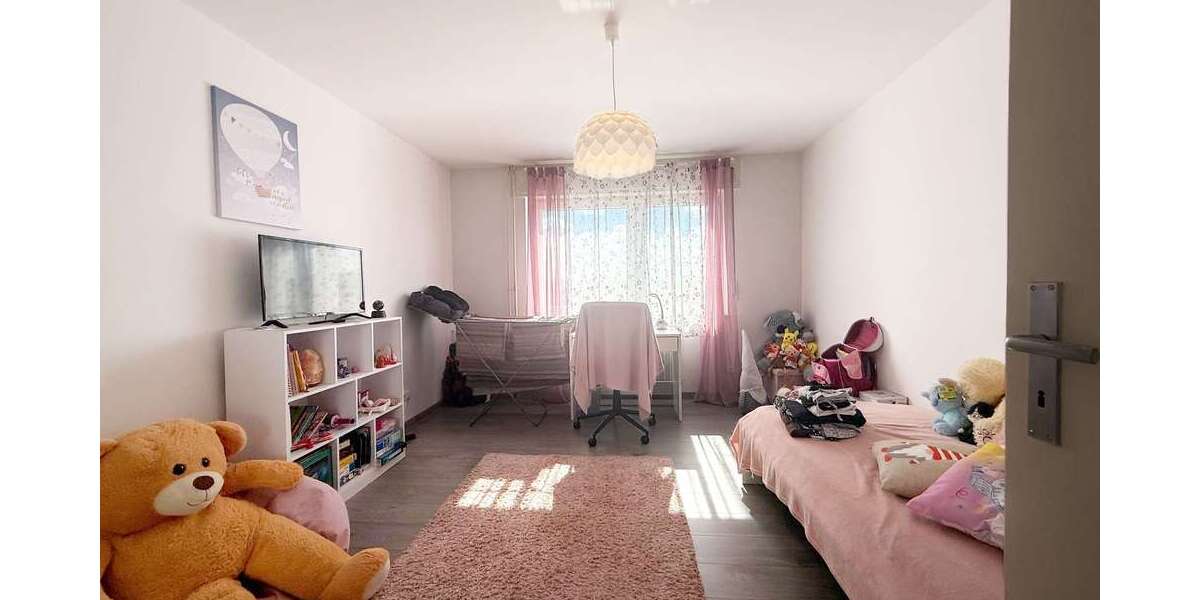 Bezugsfreie 2 ZKB mit Balkon in verkehrsgünstiger Lage Großteils modernisiert Fernwärme Heizung - Etagenwohnung Heidelberg Bahnstadt | Angebot:24524872